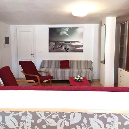 Green Holiday Villa *