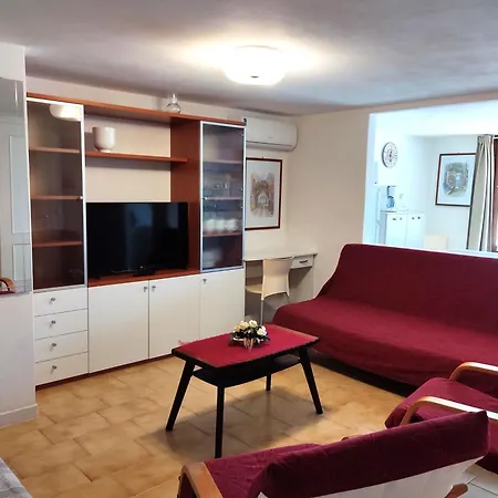 Lisy Apartmán *