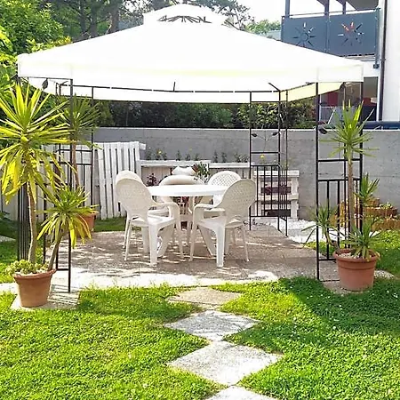 Green Holiday Villa Apartment Bibione